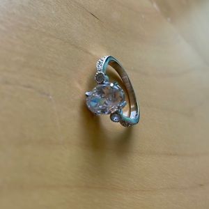 Silver ring. Size 10.